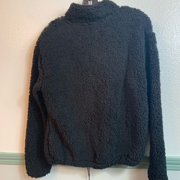 ❤️Black Fuzzy Half-Zip - Picture 5 of 5